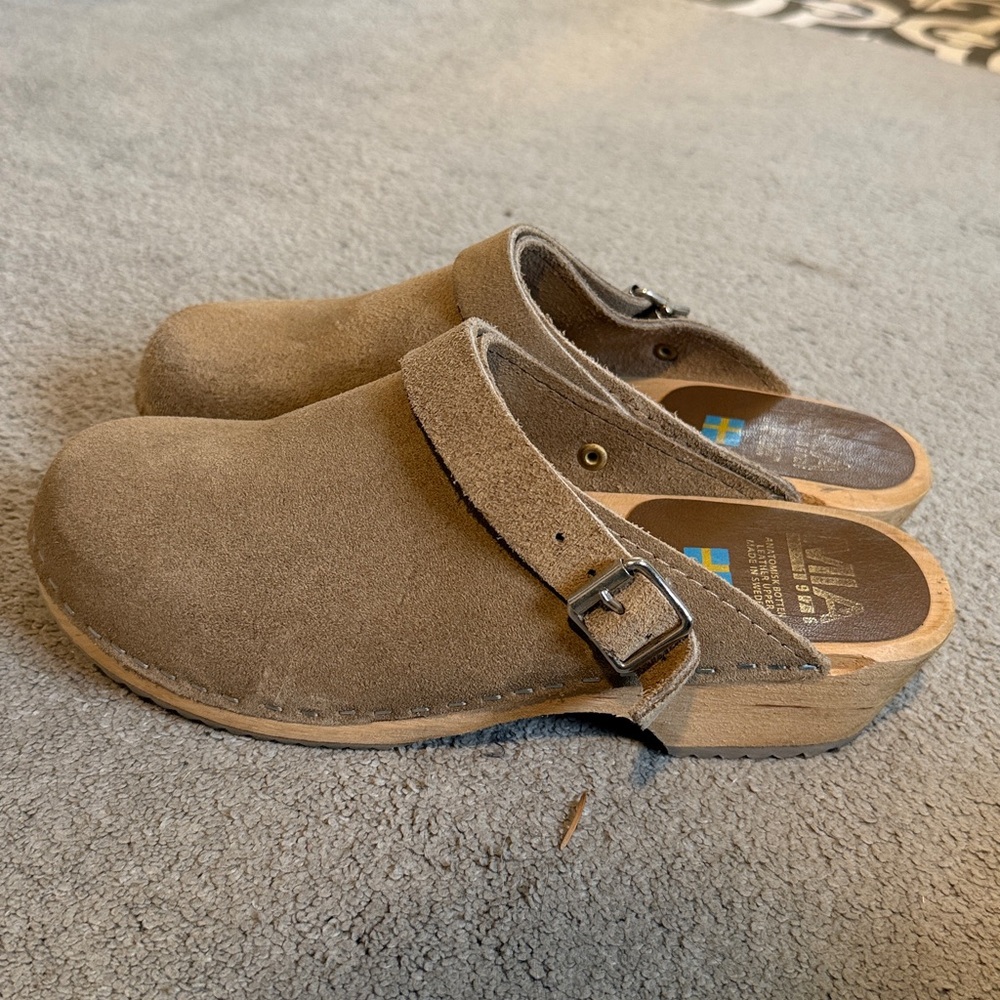 Alma Clogs - Picture 4 of 7